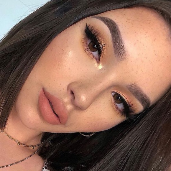 - Other - ✨Free Natural wispy Lashes